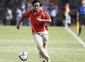 Photo of Sepakbola Indonesia terwakili oleh Hendry Mulyadi !