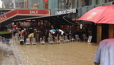 Photo of Orchad Road Atau yang Mirip Orchad Road Banjir?