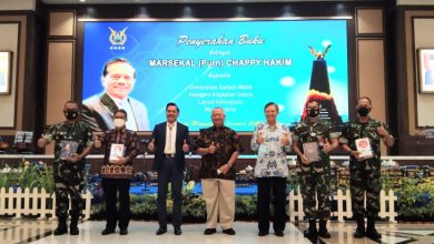 Photo of Penyerahan 1300 buku kedirgantaraan di Akademi Angkatan Udara