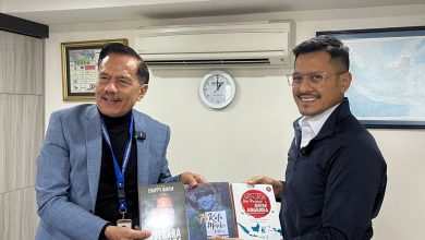 Photo of Berbagi Buku untuk INACA